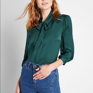 ModCloth HBIC Blouse - Green EUC